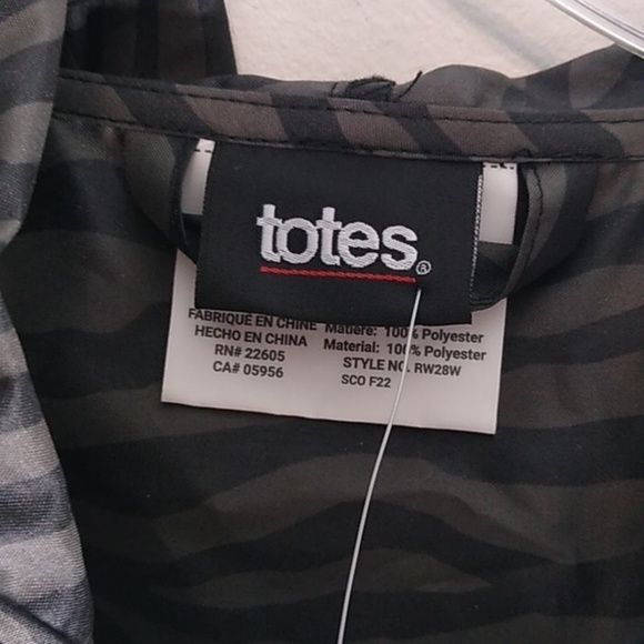 Totes - Packable Full Zip Windbreaker - Size L/XL - Picture 5 of 7